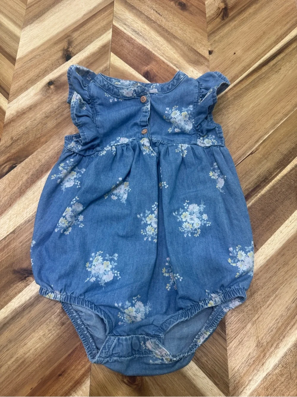 Osh Kosh Baby and B'Gosh lot Pink Tulle dress and floral romper